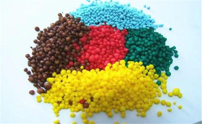 常用氮肥的成分、性質(zhì)和施用要點(diǎn)