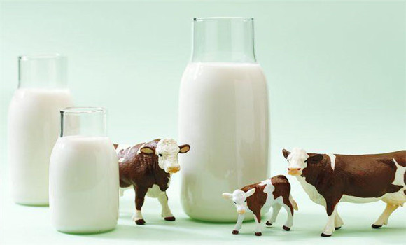 牛奶的美容作用-喝牛奶的好處