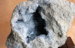 水晶產(chǎn)地在哪里？