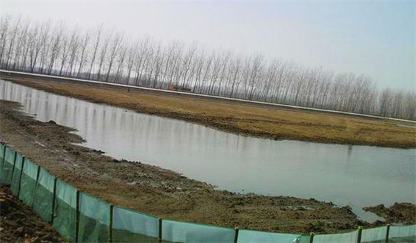 養(yǎng)殖河蟹防逃設(shè)施建設(shè)方法